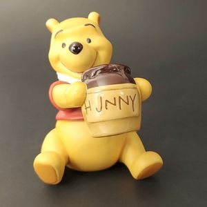 Winnie-the-Pooh and the Honey Tree Classic Collection 1996 Walt Disney Collector